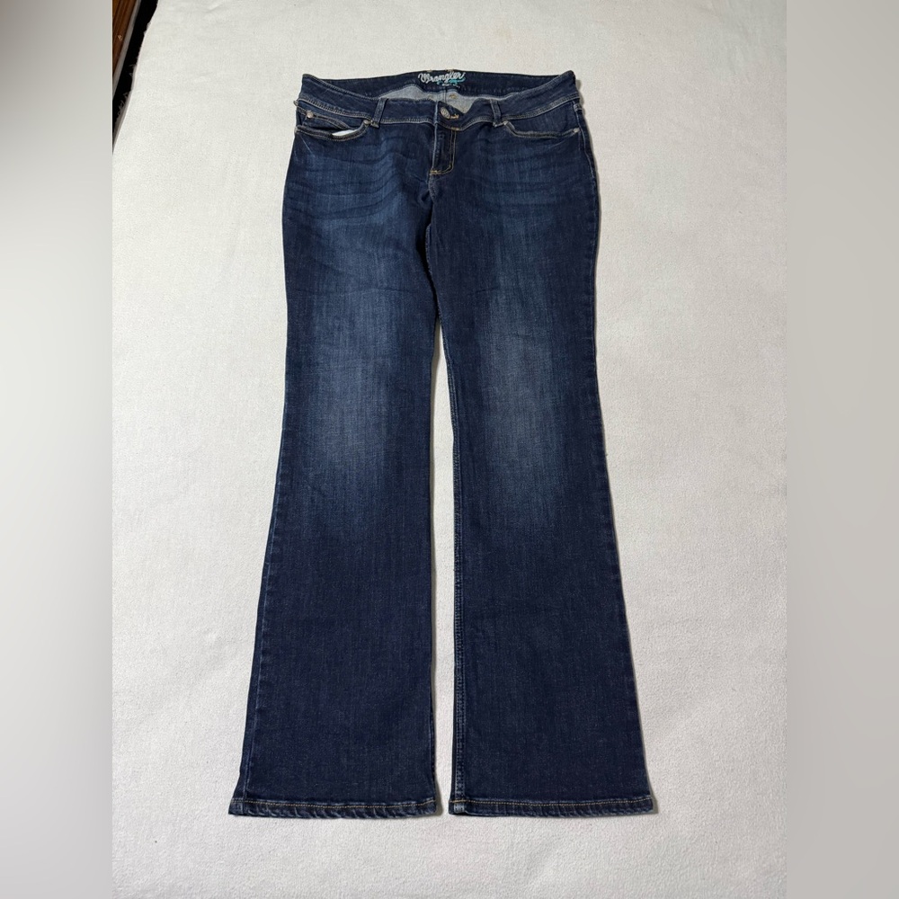 Wrangler Jeans Womens 34x32 Blue Dark‎ Wash Bootcut Denim Low Rise *Flaw